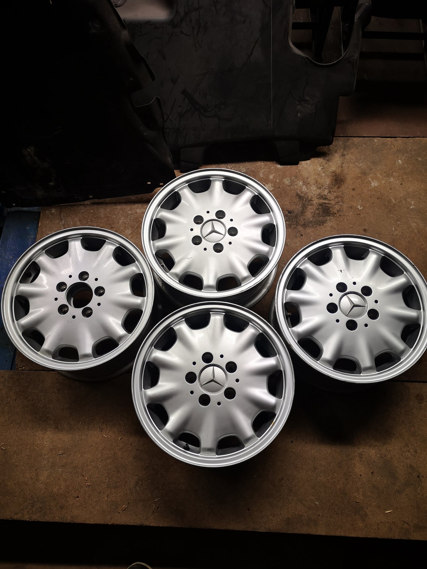 Mercedes 15 inch Wheels 10 Hole