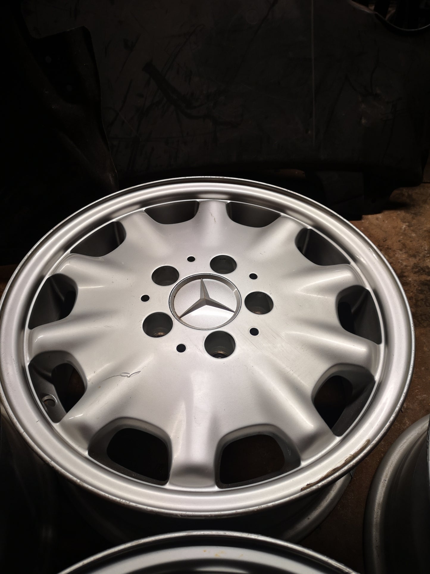 Mercedes 15 inch Wheels 10 Hole